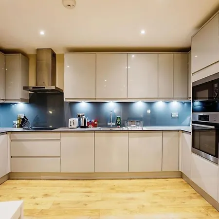 Modern 2Br London Flat Style And Comfort Combined Exterior photo