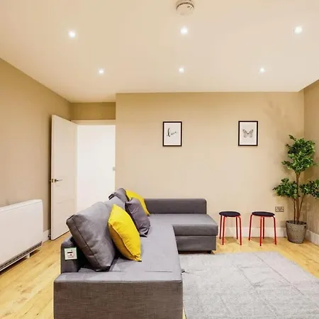 Modern 2Br London Flat Style And Comfort Combined Exterior photo